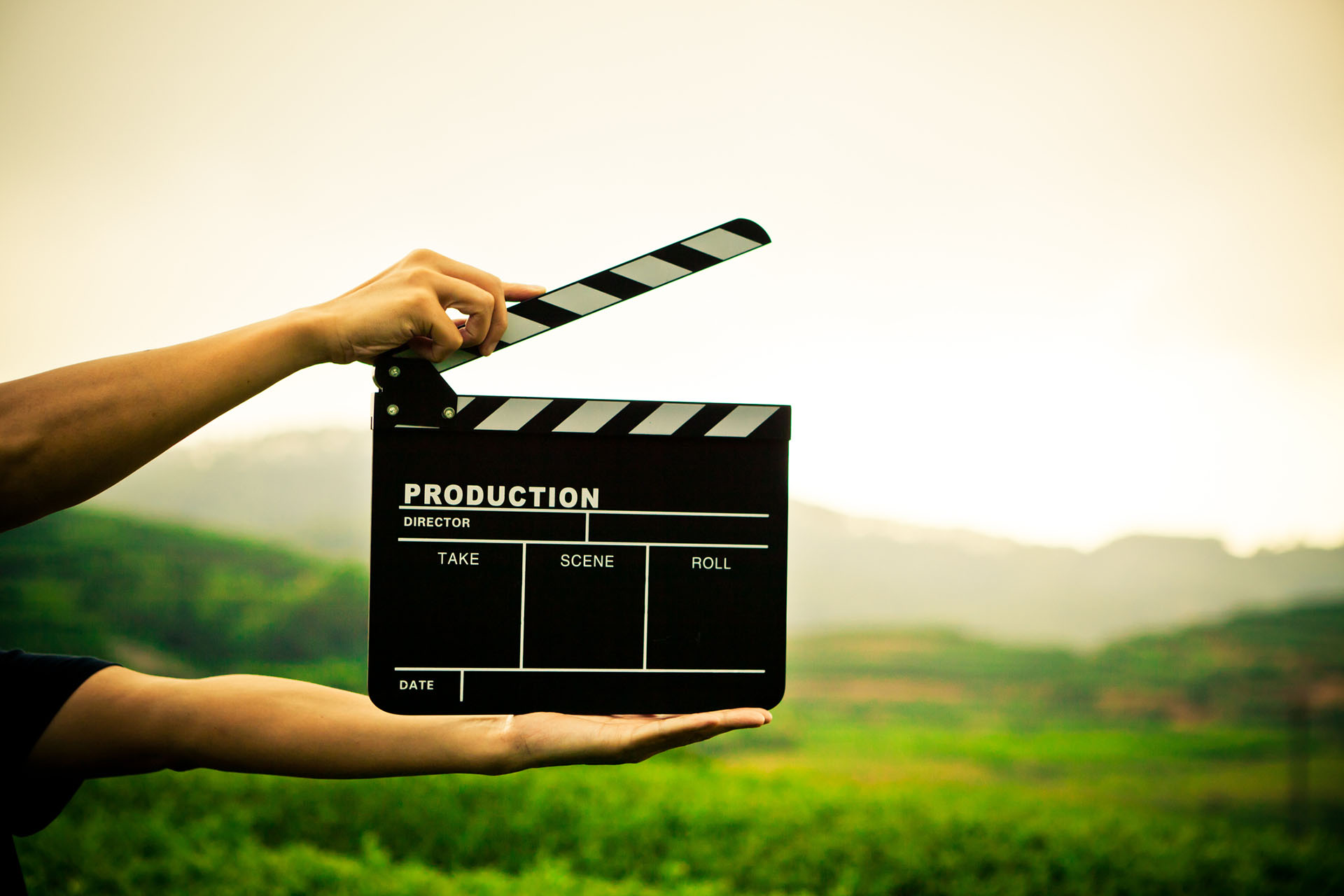 Films production. Фильм продакшн. Протракшен. Рекламный продакшн. Продакшн представляет.