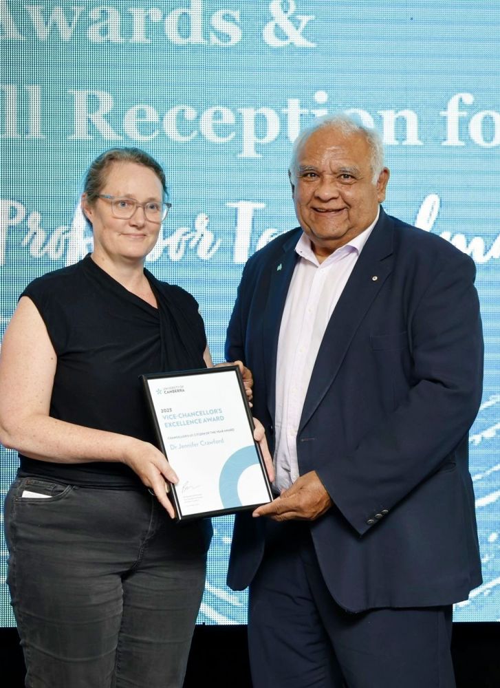 Associate Professor Jen Crawford Receives UC Citizen of the Year Award 2023